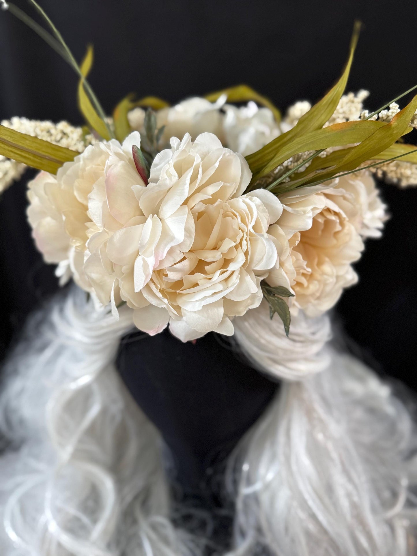 Cream Dream Floral Halo,Flower Tiara,Flower Crown,Elven Princess Headpiece,Fairy-core,Renaissance Faire,Special Occasion Photoshoot