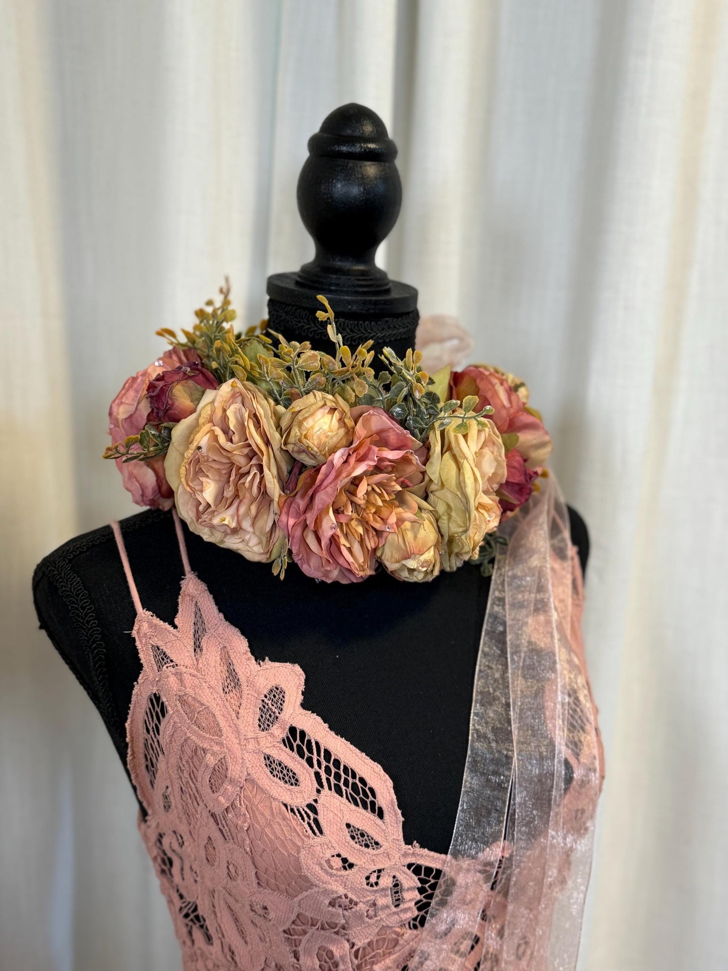 Vintage Mauve Floral Garland,Flower Tiara,Flower Crown,Elven Princess Headpiece,Fairy-core,Renaissance Faire,Special Occasion Photoshoot