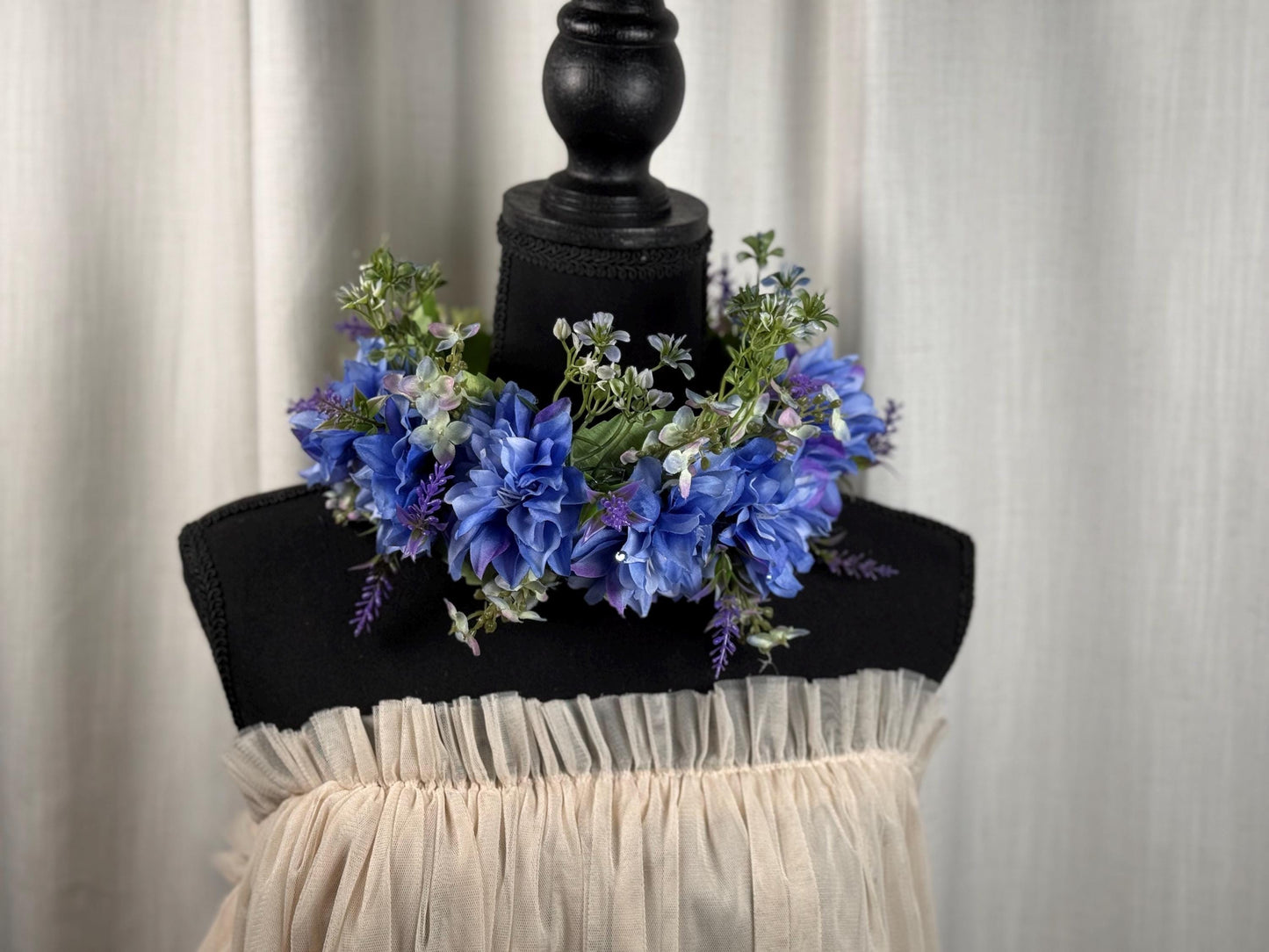 Dahlia Day Floral Garland, Flower Tiara,Flower Crown,Elven Princess Headpiece,Fairy-core,Renaissance Faire,Special Occasion Photoshoot,Blue