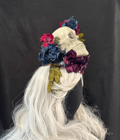 Goodbye Lover Fascinator, Gothic Skull Crown, Dark Romantic Crown, Victorian Gothic Fascinator, Witchy Crown, Fantasy Floral Skull Headpiece