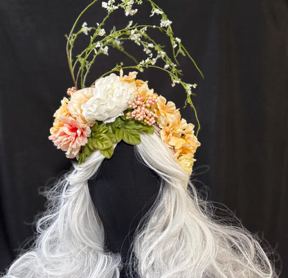 Peachy Keene Fascinator, Peach Floral Crown Headpiece, Flower Crown Fascinator, Garden Headpiece, Wedding Fascinator, Fairycore Crown