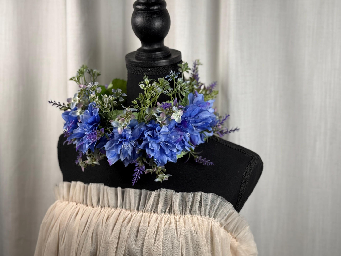 Dahlia Day Floral Garland, Flower Tiara,Flower Crown,Elven Princess Headpiece,Fairy-core,Renaissance Faire,Special Occasion Photoshoot,Blue