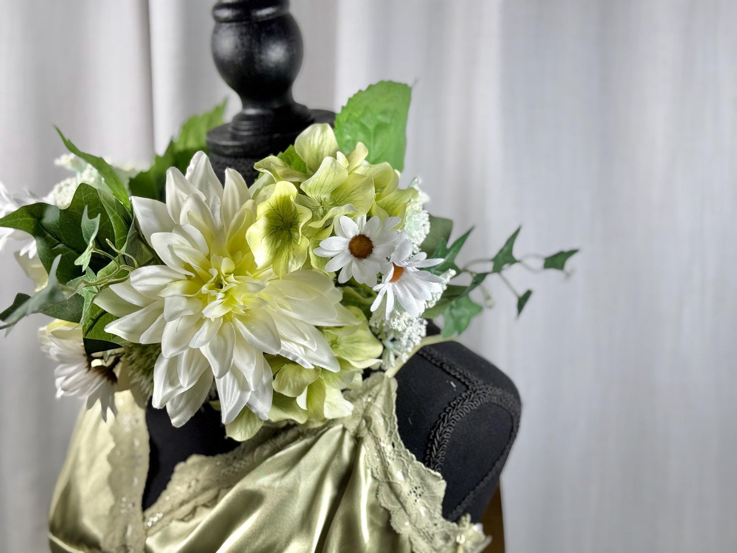 Spring Green Floral Garland,Flower Tiara,Flower Crown,Elven Princess Headpiece,Fairy-core,Renaissance Faire,Special Occasion Photoshoot