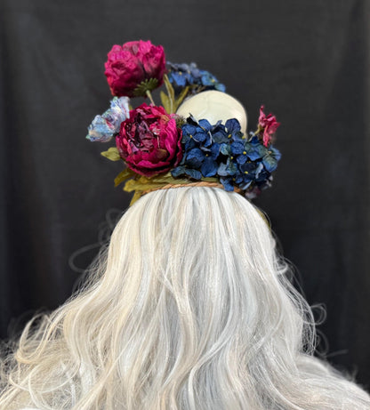 Goodbye Lover Fascinator, Gothic Skull Crown, Dark Romantic Crown, Victorian Gothic Fascinator, Witchy Crown, Fantasy Floral Skull Headpiece