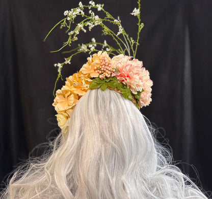 Peachy Keene Fascinator, Peach Floral Crown Headpiece, Flower Crown Fascinator, Garden Headpiece, Wedding Fascinator, Fairycore Crown