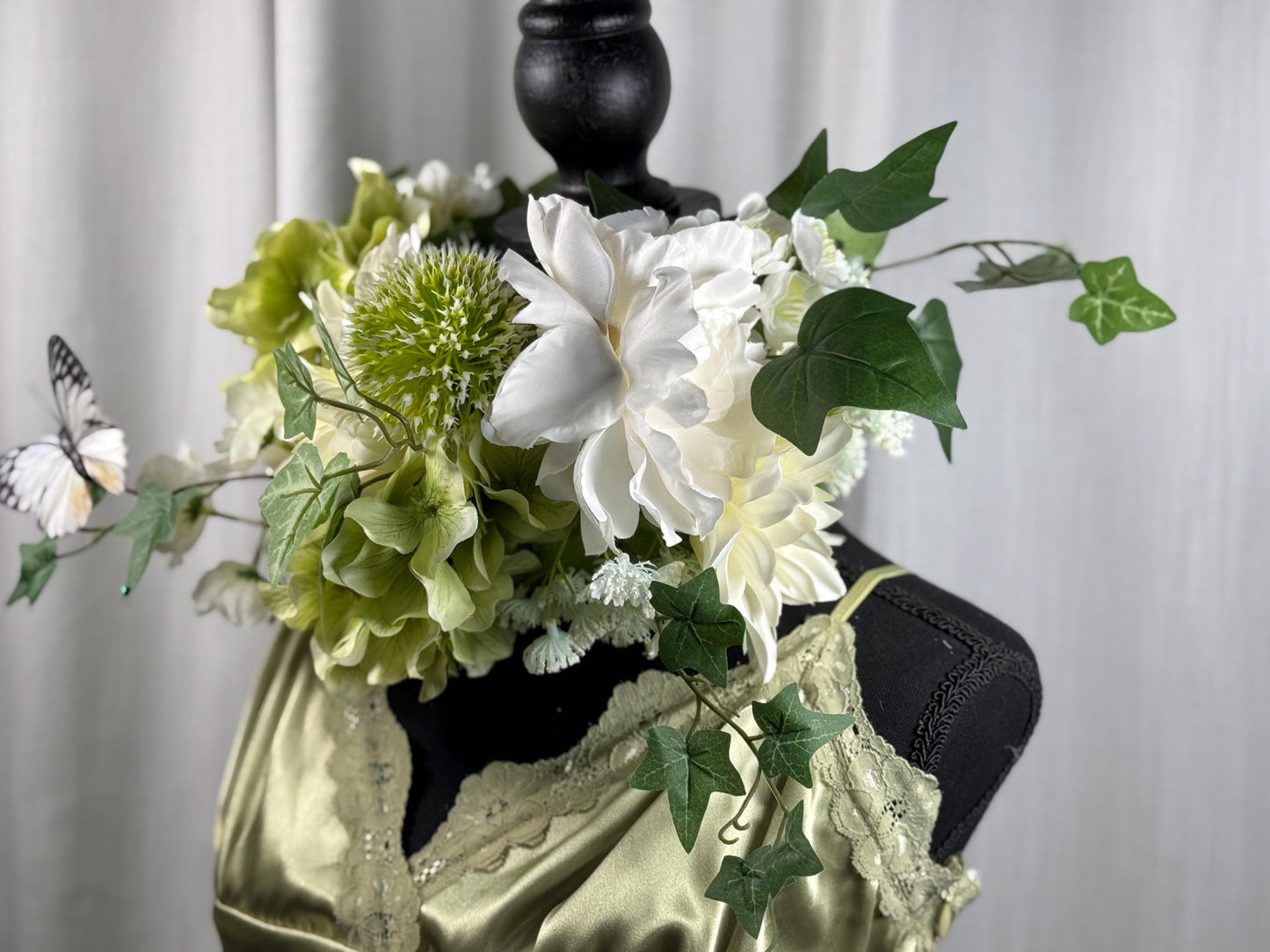 Spring White Floral Garland,Flower Tiara,Flower Crown,Elven Princess Headpiece,Fairy-core,Renaissance Faire,Special Occasion Photoshoot