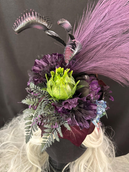 Carnivore Cutie Fascinator, Venus Flytrap Crown, Gothic Botanical Headpiece, Dark Fae Crown, Witchy Fascinator, Fantasy Headpiece