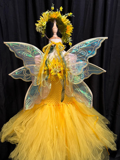 Child Sunflower Fairy Costume – Golden Wings & Flower Crown – Sunbeam Sprite of the Meadow Path – Fairy Party / Ren Faire Outfit – Size 6–8