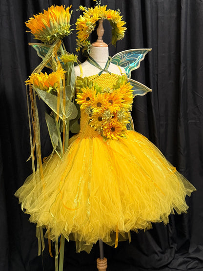 Child Sunflower Fairy Costume – Golden Wings & Flower Crown – Sunbeam Sprite of the Meadow Path – Fairy Party / Ren Faire Outfit – Size 6–8