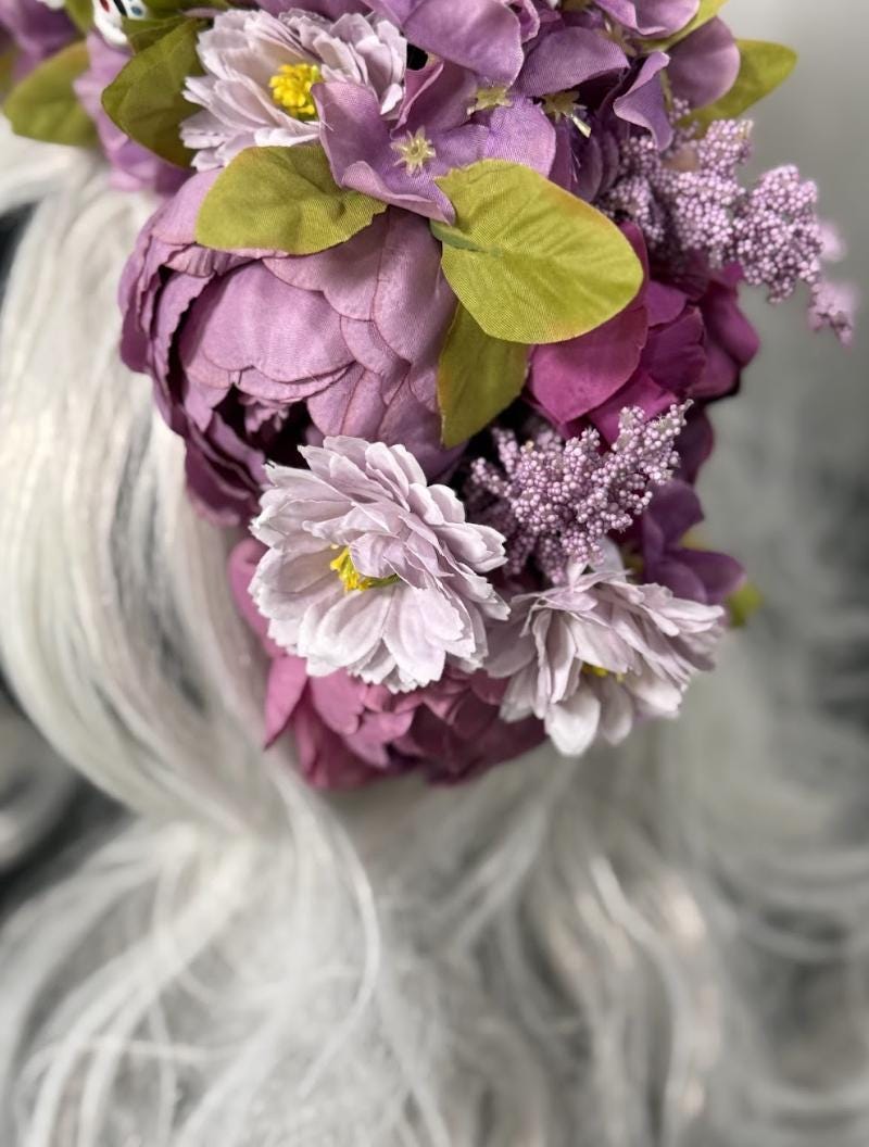 La Flor del Recuerdo Fascinator, Sugar Skull Crown, Día de los Muertos Headpiece, Floral Skull Crown, Lavender Crown, Festival Headpiece