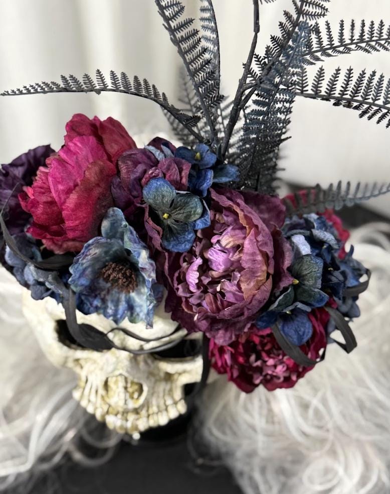 Midnight Bloom Mask – Skull Floral Gothic Mask – Dark Fantasy Masquerade Mask – Halloween Cosplay Costume Mask