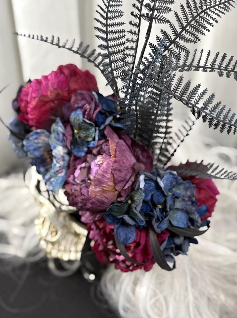 Midnight Bloom Mask – Skull Floral Gothic Mask – Dark Fantasy Masquerade Mask – Halloween Cosplay Costume Mask