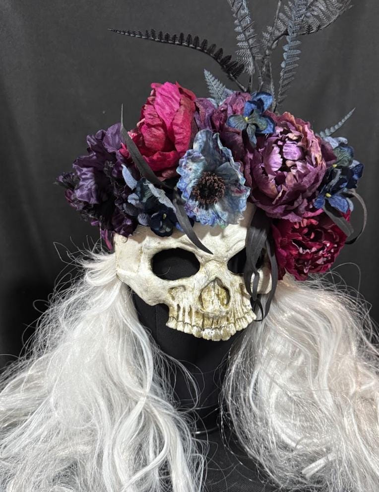 Midnight Bloom Mask – Skull Floral Gothic Mask – Dark Fantasy Masquerade Mask – Halloween Cosplay Costume Mask