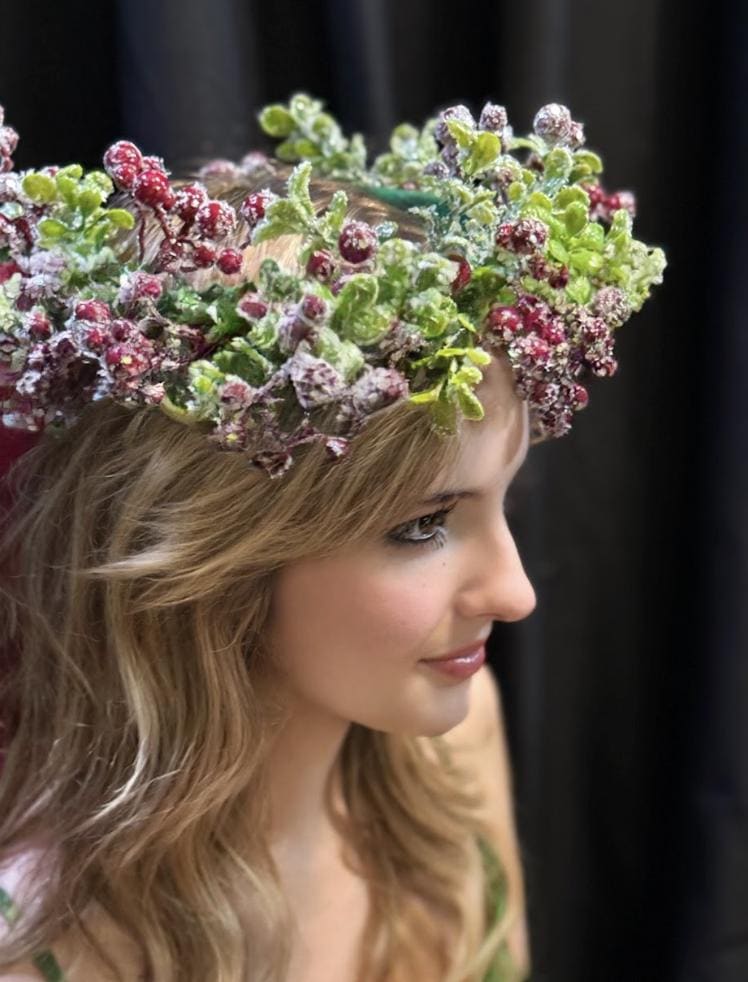 Cranberry Frost Winter Berry Garland | Frosted Red Berry Crown, Christmas Woodland Halo, Snow-Kissed Headpiece, Winter Photoshoot Tiara