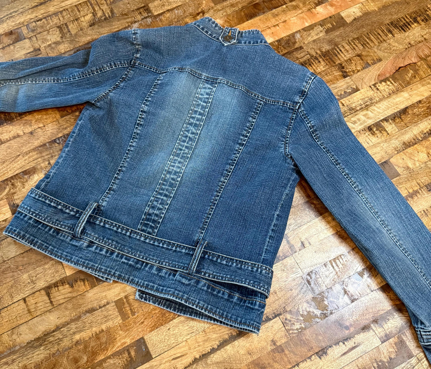 Vintage Denim Jacket L – Belted Women's Jean Jacket Medium Wash – Forever in Blue Jeans Inspo Closet