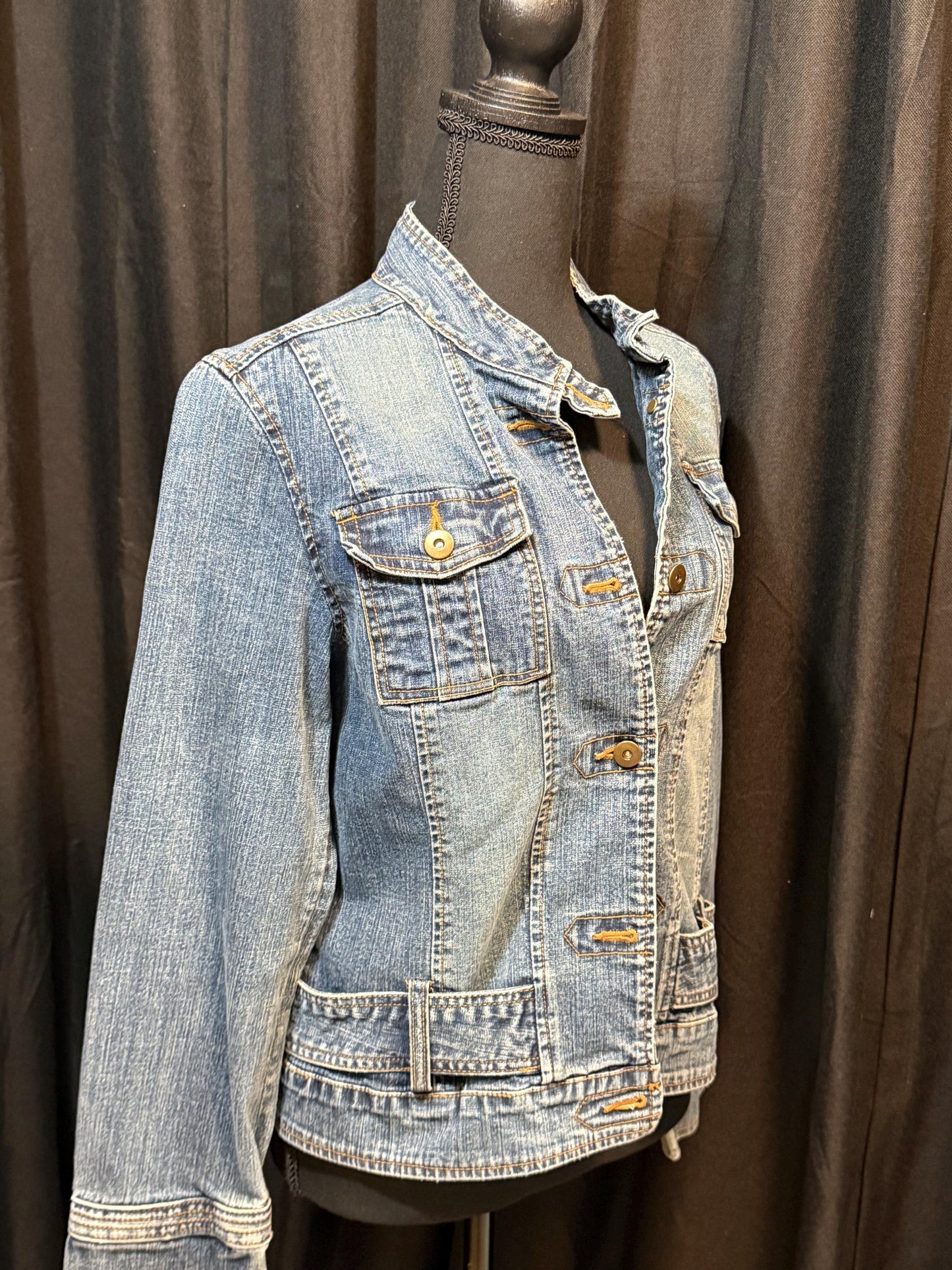 Vintage Denim Jacket L – Belted Women's Jean Jacket Medium Wash – Forever in Blue Jeans Inspo Closet