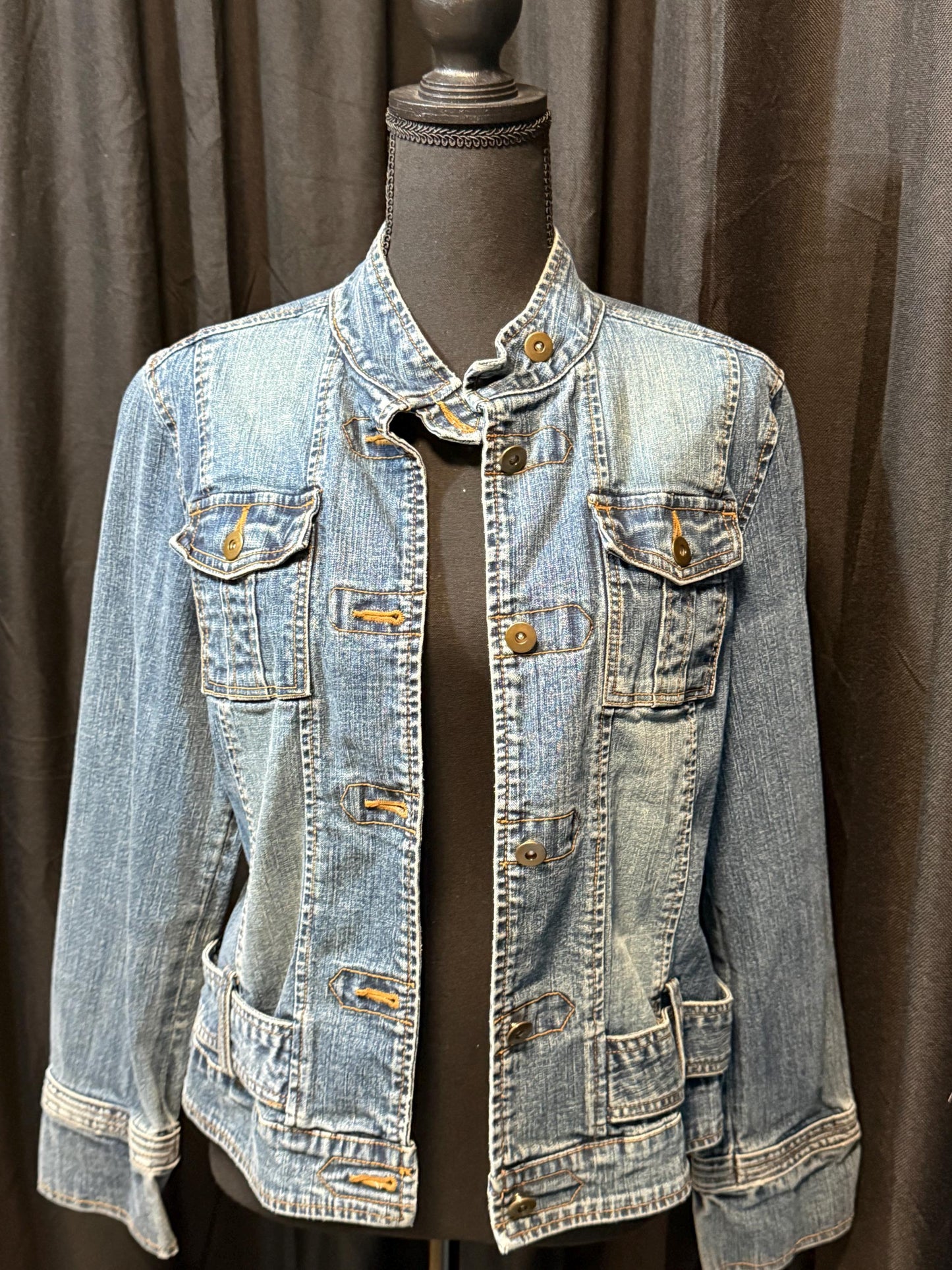 Vintage Denim Jacket L – Belted Women's Jean Jacket Medium Wash – Forever in Blue Jeans Inspo Closet
