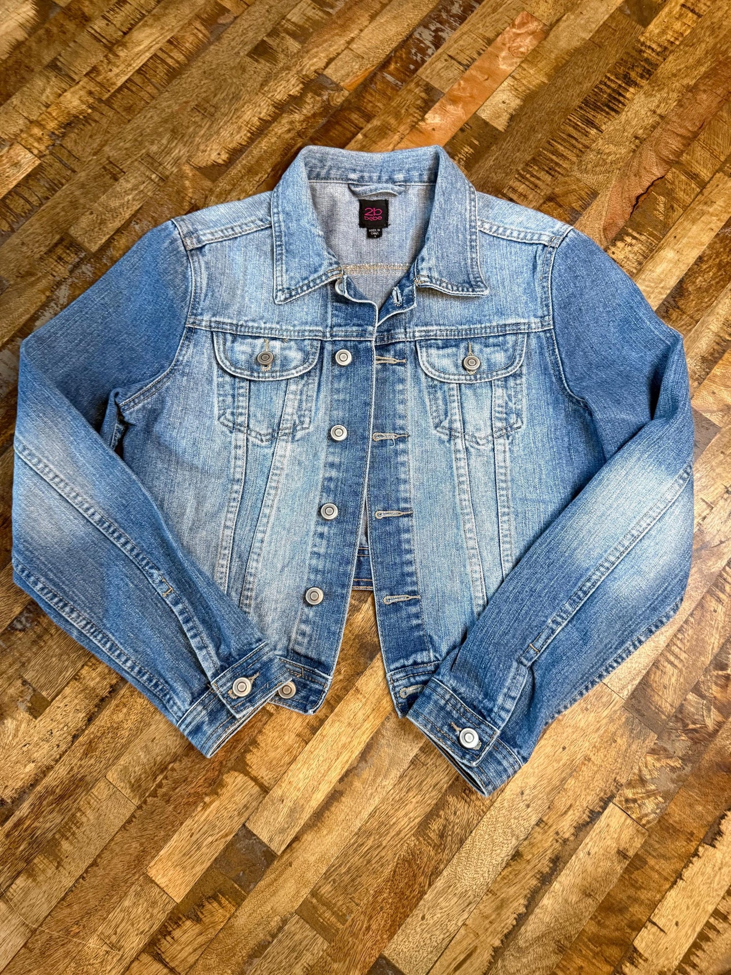 Vintage Denim Jacket S 2B BEBE – Light Wash Women's Jean Jacket – Forever in Blue Jeans Inspo Closet
