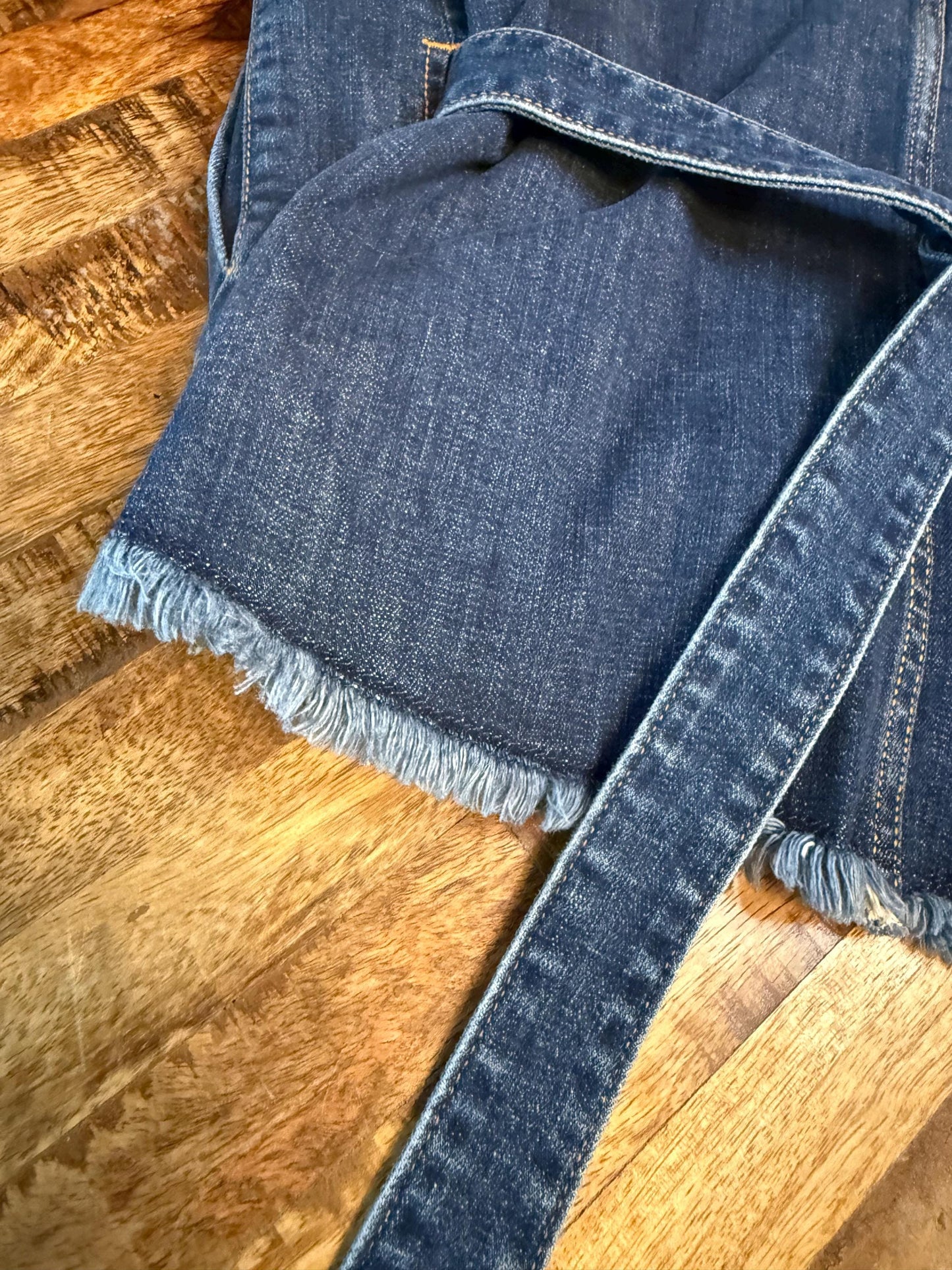 Vintage Denim Jacket L CABI – Belted Women's Jean Jacket Medium Dark Wash – Forever in Blue Jeans Inspo Closet