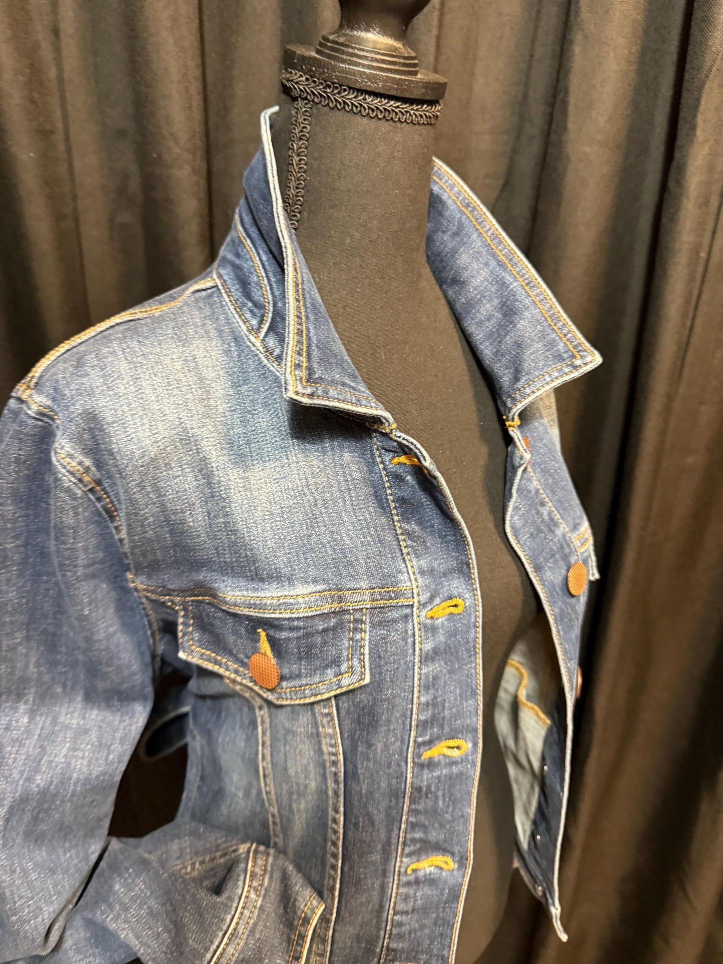 Vintage Denim Jacket L CABI – Belted Women's Jean Jacket Medium Dark Wash – Forever in Blue Jeans Inspo Closet