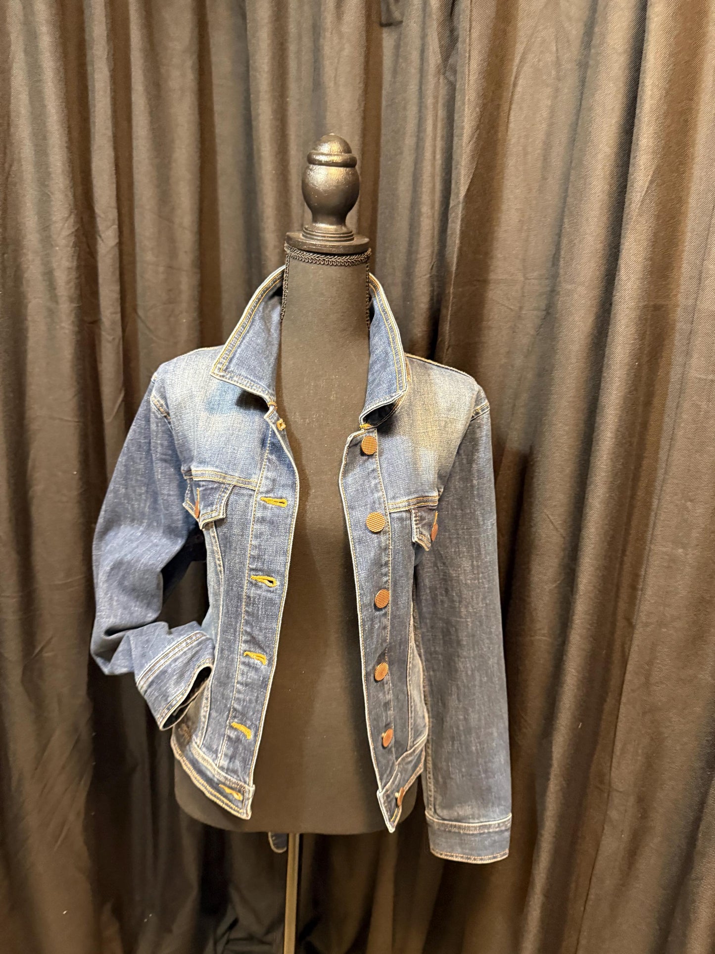 Vintage Denim Jacket L CABI – Belted Women's Jean Jacket Medium Dark Wash – Forever in Blue Jeans Inspo Closet