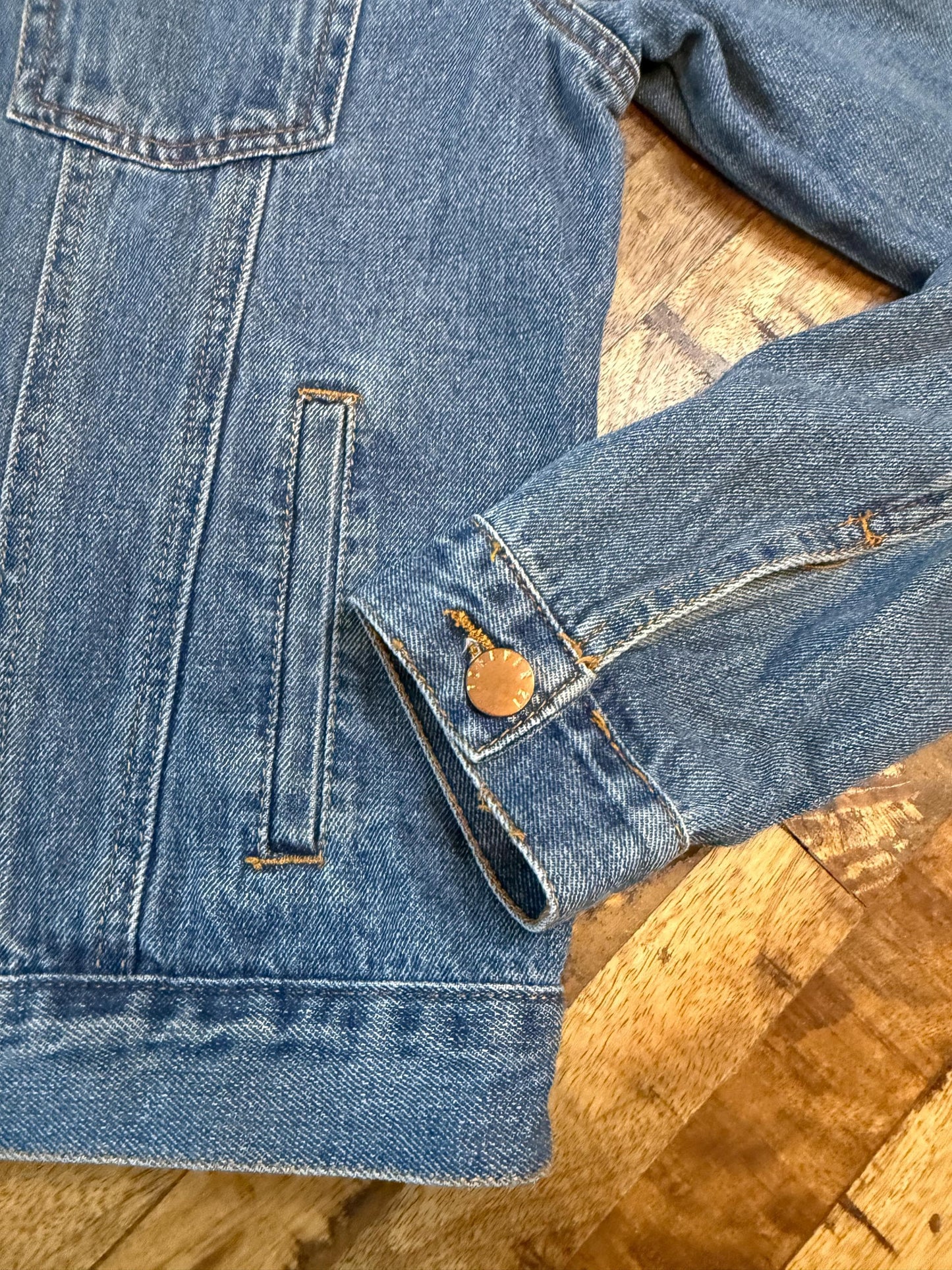 Vintage Denim Jacket S FOREVER21 – Medium Light Wash Women's Jean Jacket – Forever in Blue Jeans Inspo Closet