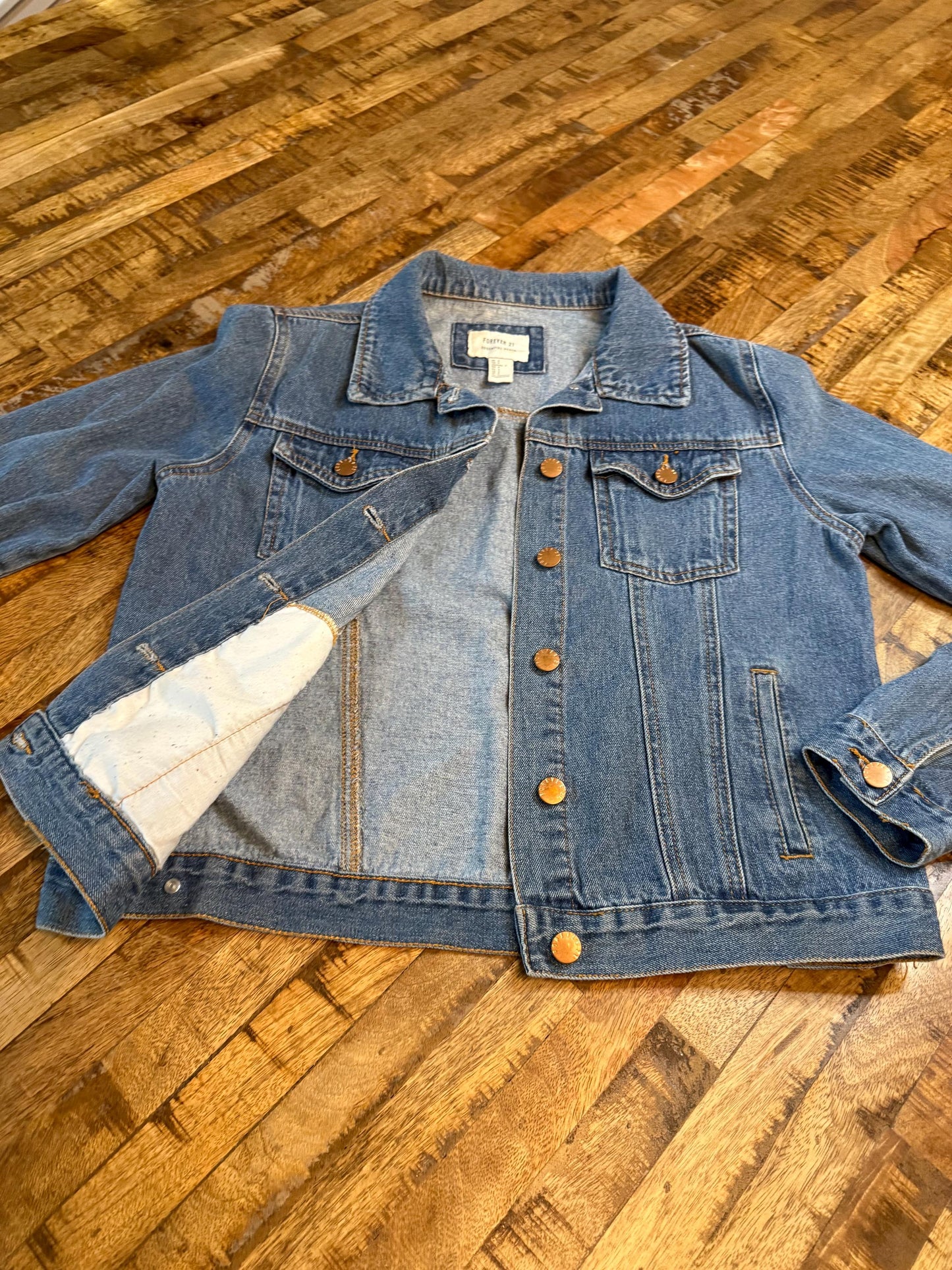 Vintage Denim Jacket S FOREVER21 – Medium Light Wash Women's Jean Jacket – Forever in Blue Jeans Inspo Closet