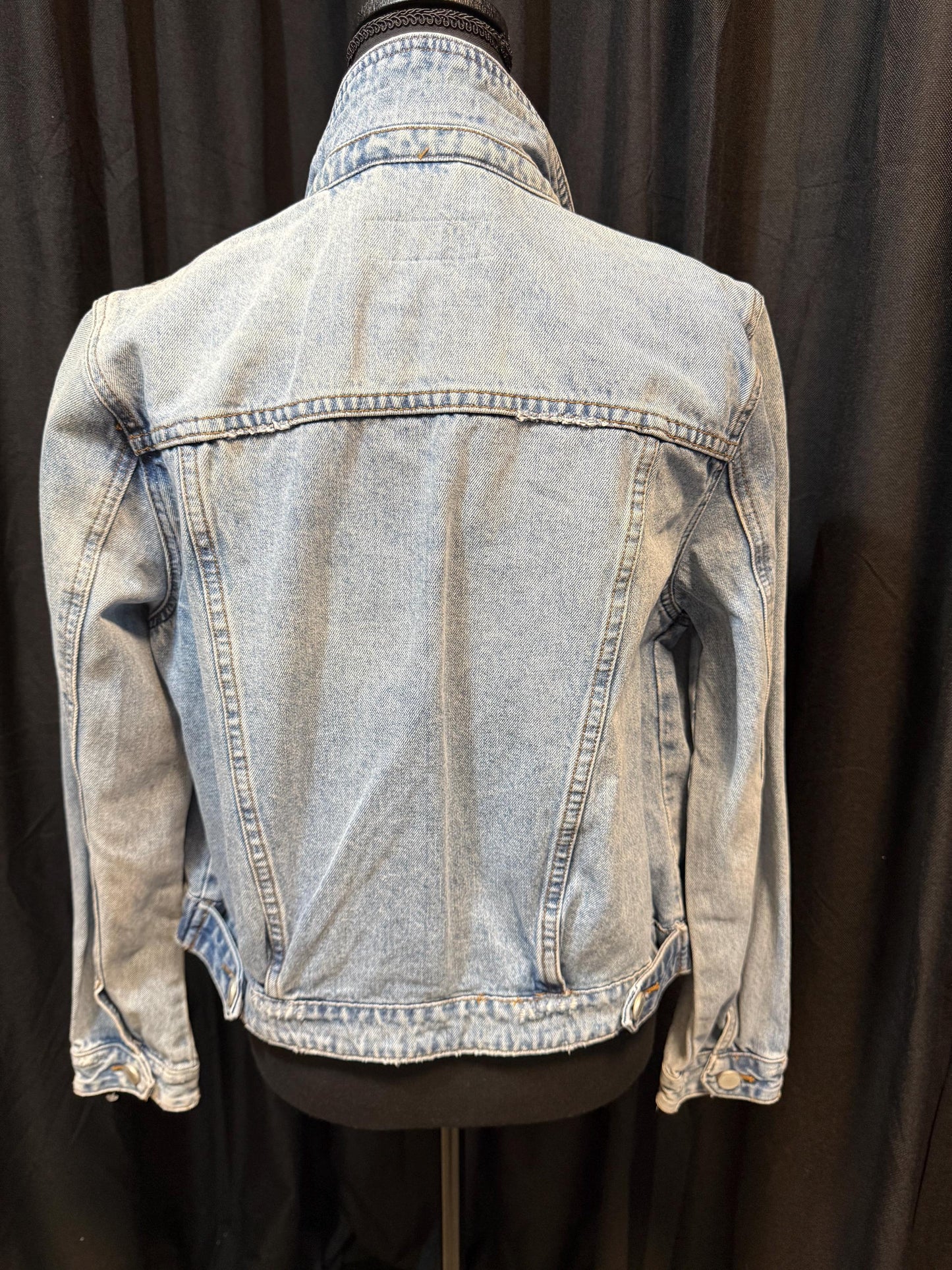 Vintage Denim Jacket M BLANK NYC – Light Wash Women's Jean Jacket – Forever in Blue Jeans Inspo Closet