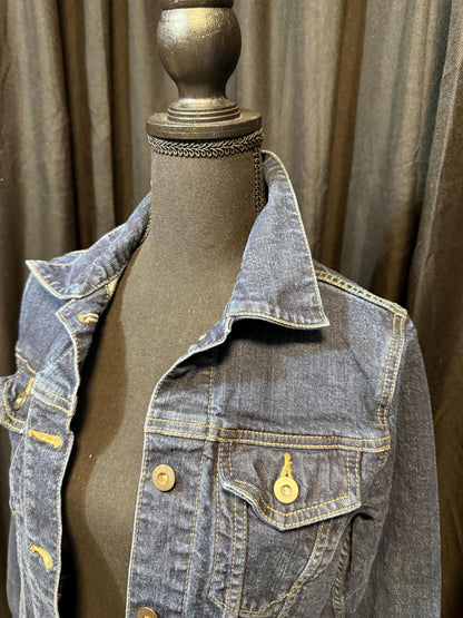 Vintage Denim Jacket S UNIQLO – Dark Wash Women's Jean Jacket – Forever in Blue Jeans Inspo Closet