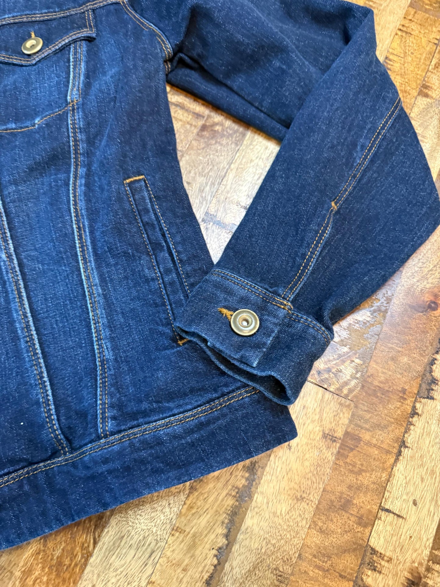 Vintage Denim Jacket M CABI – Dark Wash Women's Jean Jacket – Forever in Blue Jeans Inspo Closet