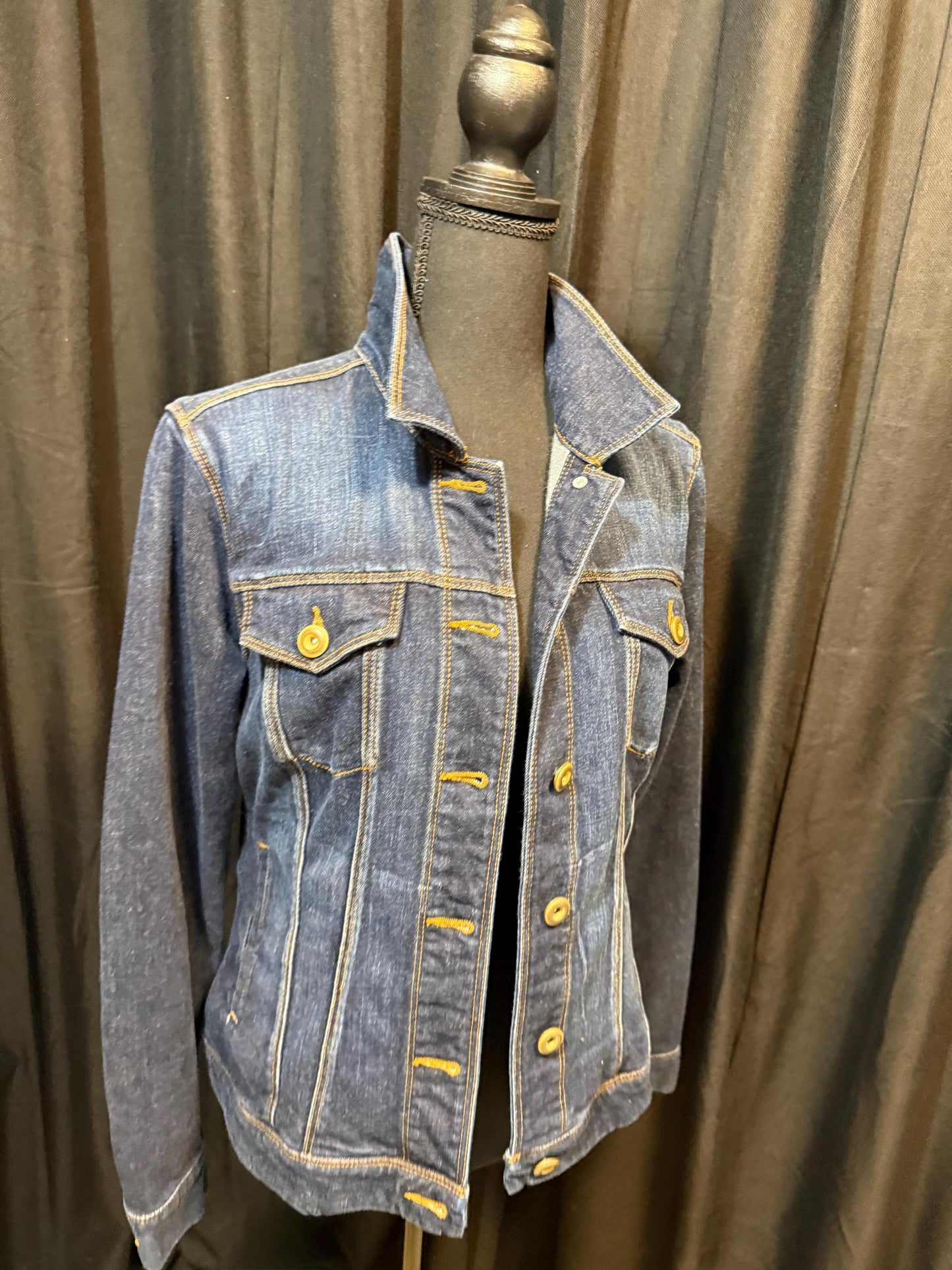Vintage Denim Jacket M CABI – Dark Wash Women's Jean Jacket – Forever in Blue Jeans Inspo Closet