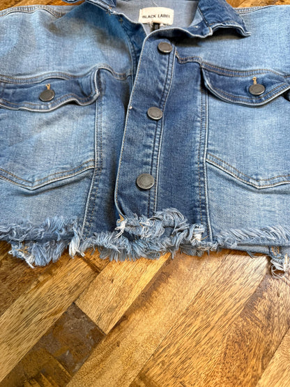 Vintage Denim Jacket S BLACK LABEL – Cropped Women's Jean Jacket Medium Light Wash – Forever in Blue Jeans Inspo Closet