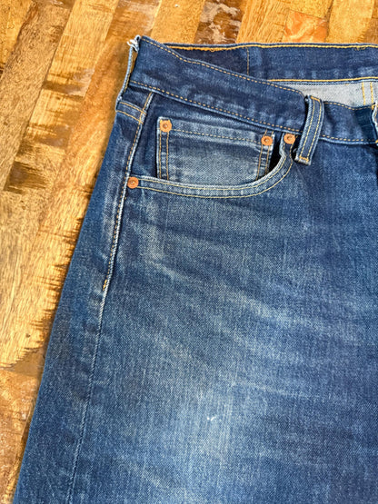 Vintage Levi 501 Jeans 33x32 – Button Fly Classic Fit Denim Jeans Dark Wash – Forever in Blue Jeans Inspo Closet