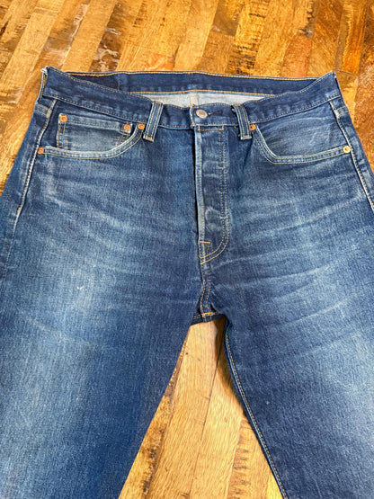 Vintage Levi 501 Jeans 33x32 – Button Fly Classic Fit Denim Jeans Dark Wash – Forever in Blue Jeans Inspo Closet
