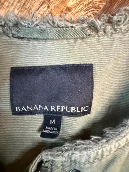 Vintage Olive Military Utility Jacket M BANANA REPUBLIC – Collarless Multi Pocket Field Jacket – Fortunate Son Inspo Closet