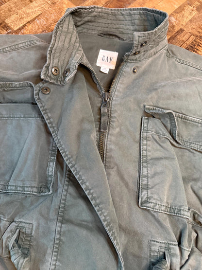 Vintage Olive Military Utility Jacket XS GAP – Belted Naru Collar Field Jacket – Fortunate Son Inspo Closet