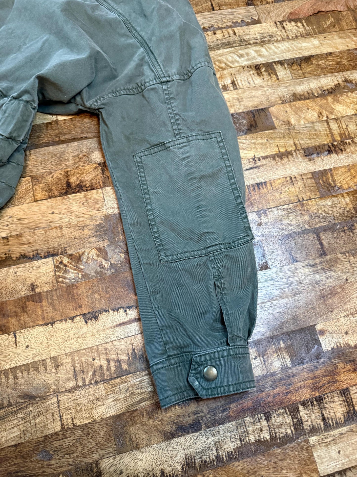 Vintage Olive Military Utility Jacket XS GAP – Belted Naru Collar Field Jacket – Fortunate Son Inspo Closet
