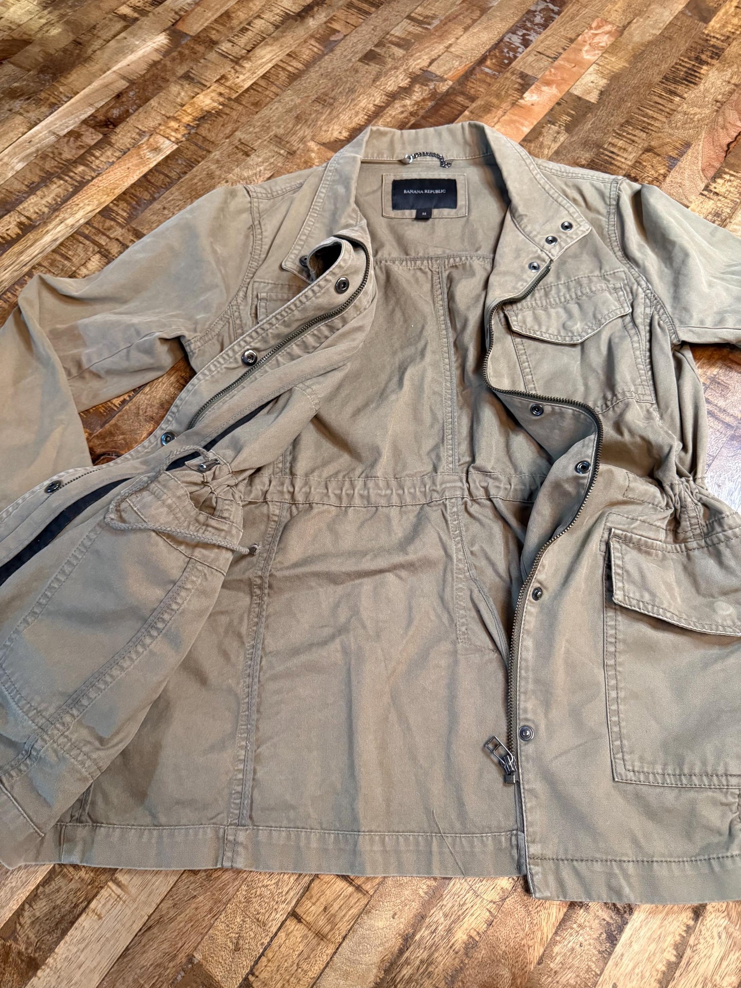 Vintage Olive Military Utility Jacket M BANANA REPUBLIC – Drawstring Waist Field Jacket – Fortunate Son Inspo Closet