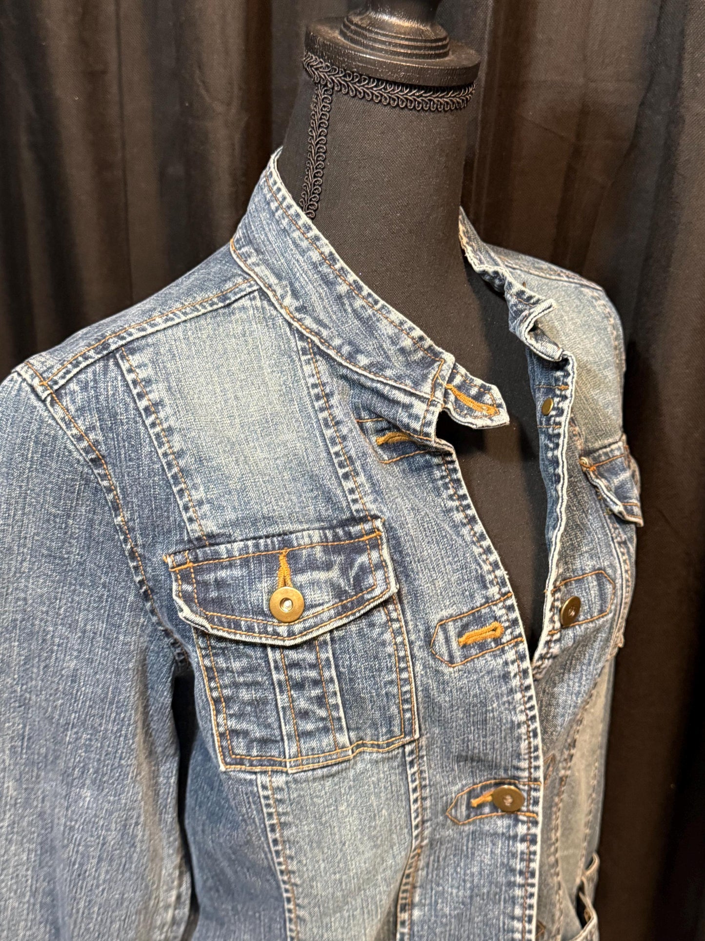 Vintage Denim Jacket L – Belted Women's Jean Jacket Medium Wash – Forever in Blue Jeans Inspo Closet