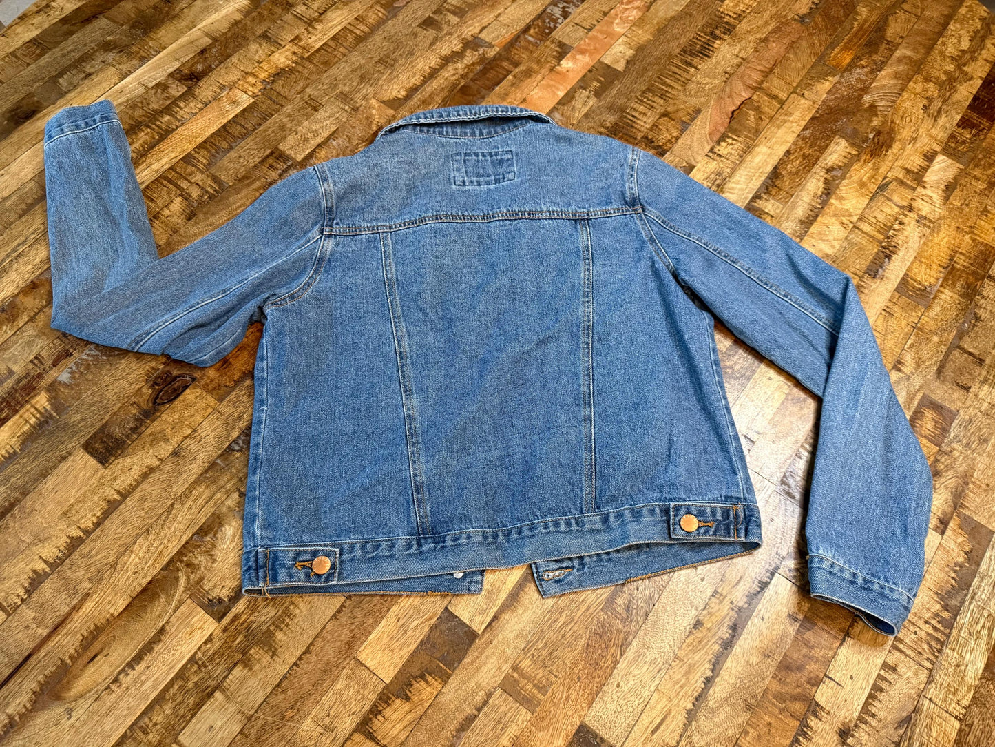 Vintage Denim Jacket S FOREVER21 – Medium Light Wash Women's Jean Jacket – Forever in Blue Jeans Inspo Closet