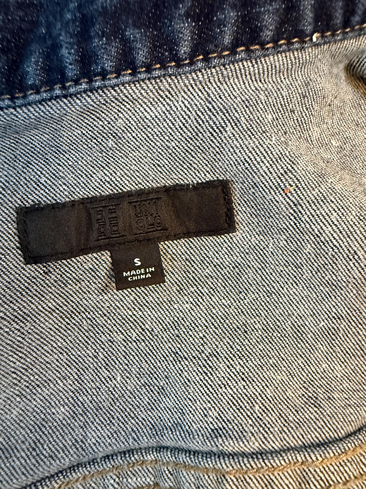 Vintage Denim Jacket S UNIQLO – Dark Wash Women's Jean Jacket – Forever in Blue Jeans Inspo Closet