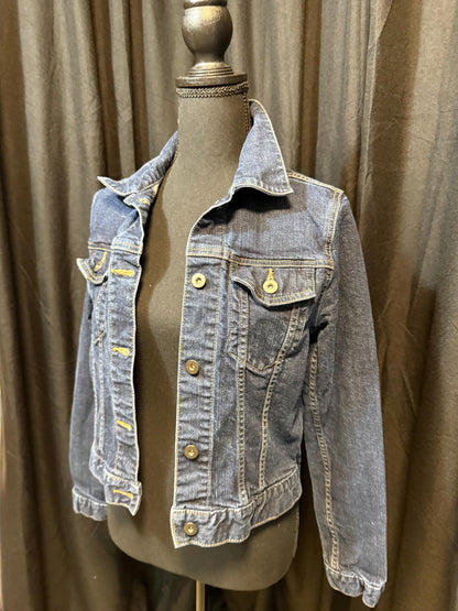 Vintage Denim Jacket S UNIQLO – Dark Wash Women's Jean Jacket – Forever in Blue Jeans Inspo Closet