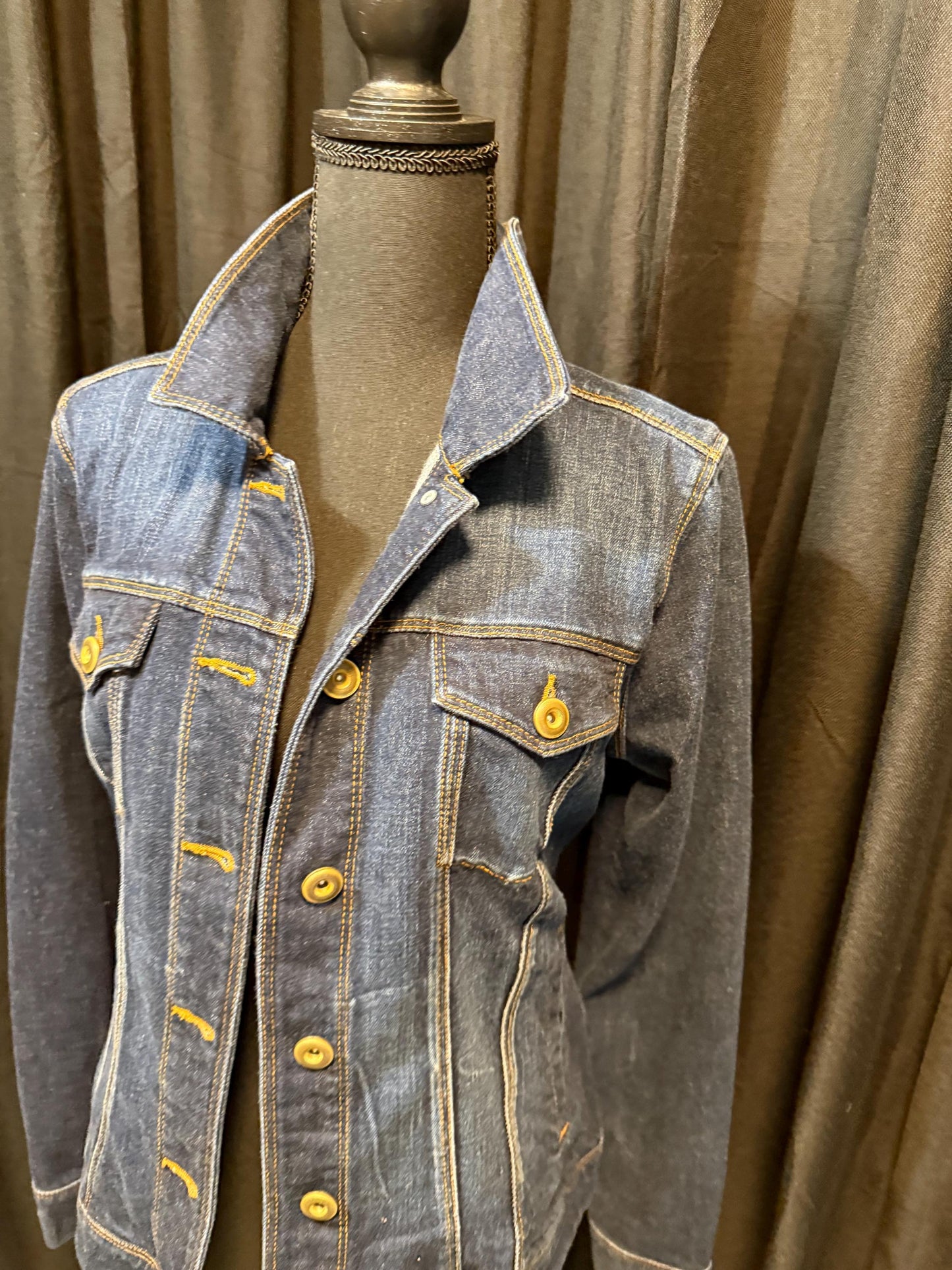 Vintage Denim Jacket M CABI – Dark Wash Women's Jean Jacket – Forever in Blue Jeans Inspo Closet