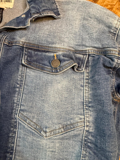 Vintage Denim Jacket S BLACK LABEL – Cropped Women's Jean Jacket Medium Light Wash – Forever in Blue Jeans Inspo Closet
