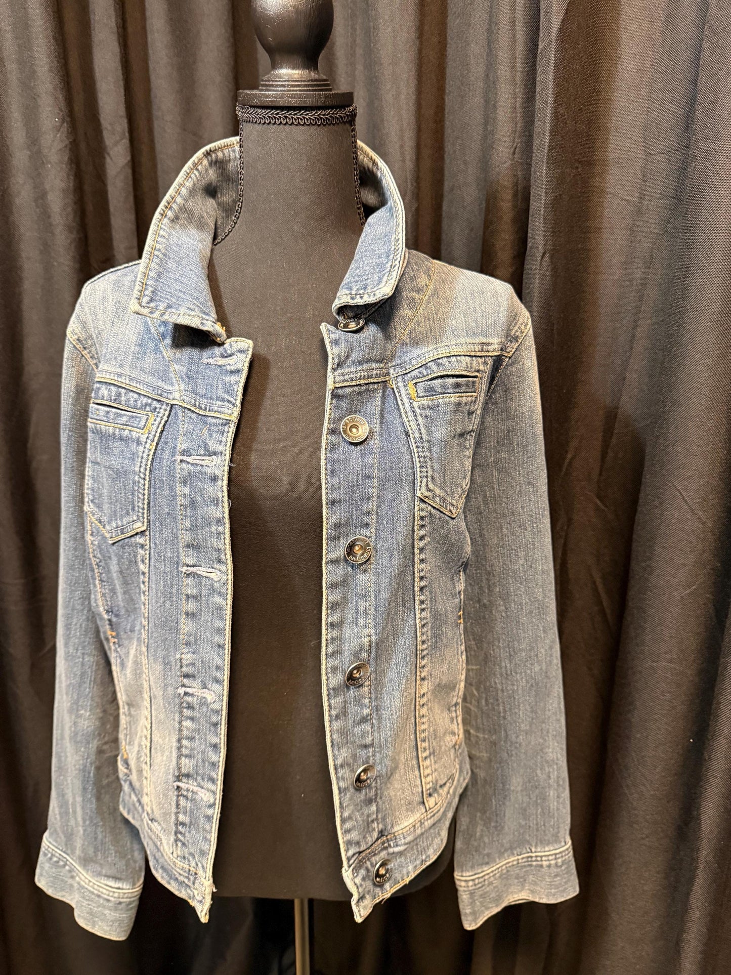 Vintage Denim Jacket 14 LANE BRYANT – Medium Wash Women's Jean Jacket – Forever in Blue Jeans Inspo Closet