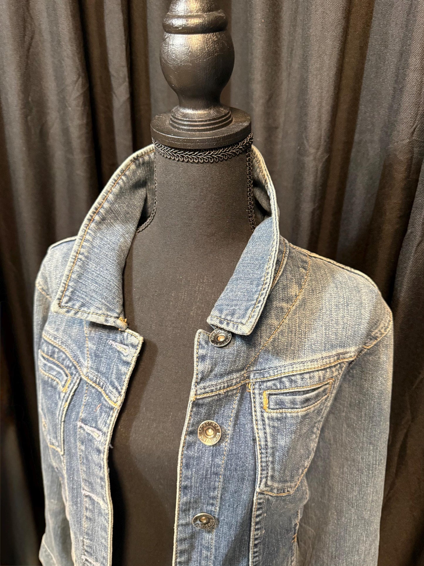 Vintage Denim Jacket 14 LANE BRYANT – Medium Wash Women's Jean Jacket – Forever in Blue Jeans Inspo Closet