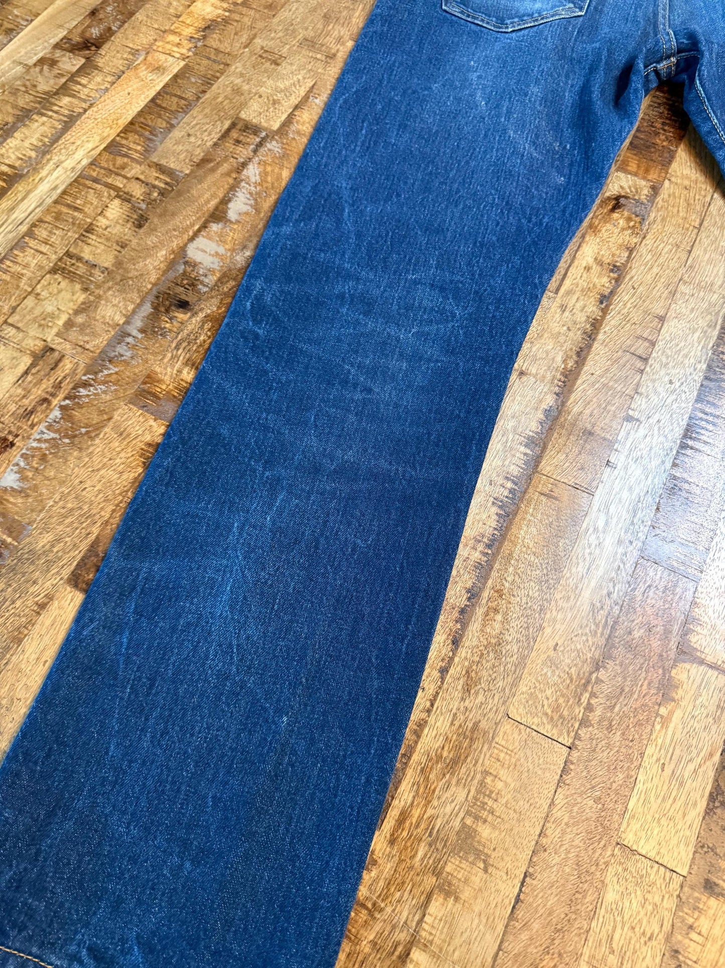 Vintage Levi 501 Jeans 33x32 – Button Fly Classic Fit Denim Jeans Dark Wash – Forever in Blue Jeans Inspo Closet