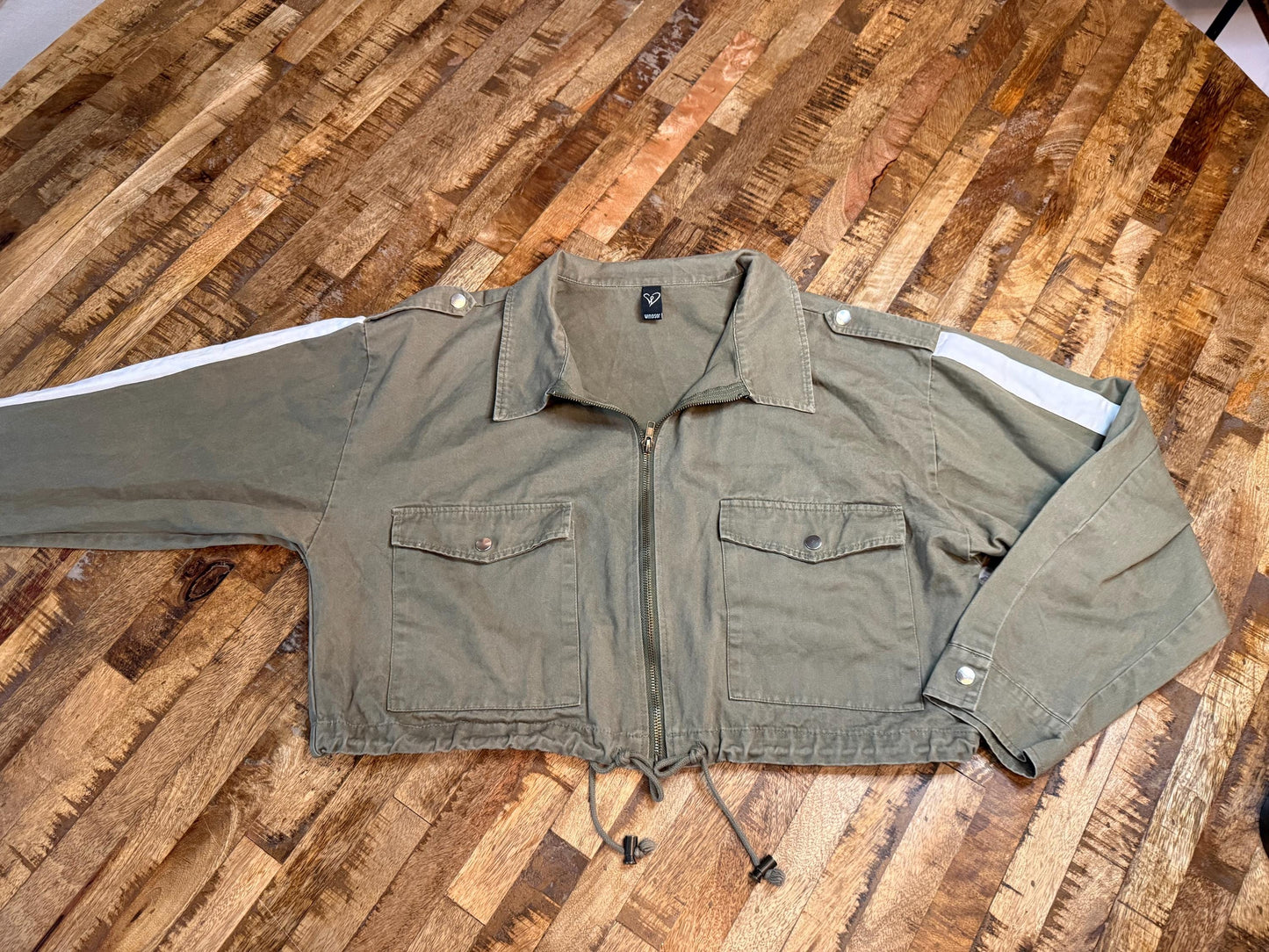 Vintage Olive Military Utility Jacket L WINDSOR – Cropped Drawstring Field Jacket – Fortunate Son Inspo Closet