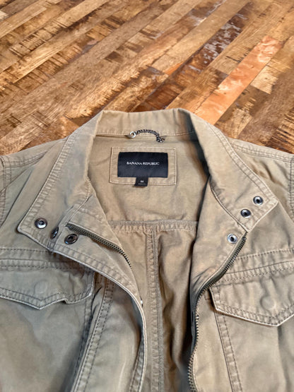 Vintage Olive Military Utility Jacket M BANANA REPUBLIC – Drawstring Waist Field Jacket – Fortunate Son Inspo Closet