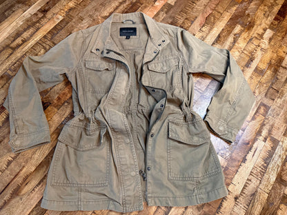 Vintage Olive Military Utility Jacket M BANANA REPUBLIC – Drawstring Waist Field Jacket – Fortunate Son Inspo Closet